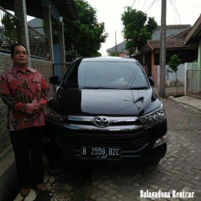 Rental Mobil Jakarta Timur Supir Berpengalaman